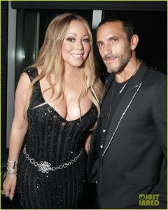 mariah-carey-buddies-up-with-alex-pettyfer-at-karl-lagerfelds-intimate-dinner-64.jpg