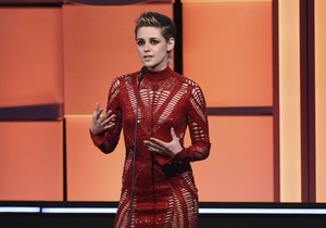 kristen-stewart-american-cinematheque-award-2017-in-beverly-hills-9.jpg