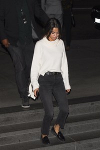 selena-gomez-leaving-mortons-steakhouse-in-la-11317-7.jpg