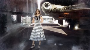 taylor-hill-star-wars-harpers-bazaard343432be56bcb7ccda2b370e63432a4_thumb.thumb.jpg.34131970515239219f05cdcbb85cc2bd.jpg