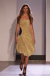 5a5e632a1088c_DarylKSS2001NYFW2.thumb.jpg.3f71b5886991ebd3ea17cca5e1392616.jpg