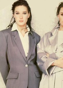 Lindbergh_Sportmax_Spring_Summer_1988_01.thumb.png.c4406f16bd77b96e00f8a74d2aa5e4c1.png