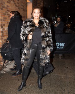 ashley-graham-arriving-at-the-daily-show-with-trevor-noah-in-nyc-1.jpg