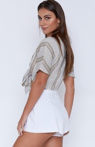 grey-stripe-tie-top-18_4000x4000_crop_bottom.jpg