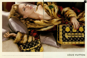 5ab6ee7e2bf2f_Mert__Marcus_Louis_Vuitton_Fall_Winter_04_05_01.thumb.png.62bbc71203411cb6340a71db51bcd02d.png