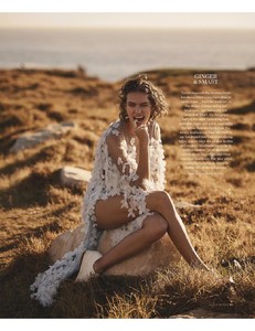 VogueAustralia-March2018-page-007.jpg