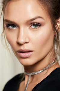 josephine-skriver-maybelline-elle-dk_4.jpg