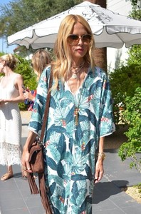 rachel-zoe-coachella-party-in-palm-springs-04-14-2018-3.thumb.jpg.16d8f8888e3c2213782a64dd5f459b9a.jpg