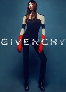 5aee707021acf_GIVENCHYFW2010.thumb.jpg.25b5e9a3883ad82322b5d5b475603d56.jpg