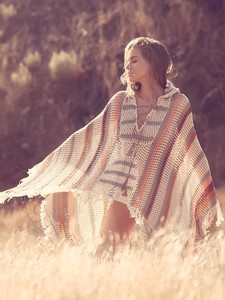 ANNA_KOSTUROVA_TANYA_MITYUSHINA_CROCHET_PONCHO_FRINGE_F_2048x.jpg