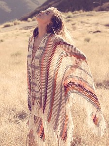 ANNA_KOSTUROVA_TANYA_MITYUSHINA_CROCHET_PONCHO_F_2048x.jpg