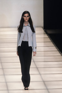 emporio-armani-ss-1998-2.thumb.jpg.03bda5af4ab442d609ab06d66ae6a885.jpg