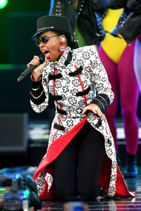 Janelle+Monae+2018+iHeartRadio+Wango+Tango+MnUUaKAGjLjx.jpg