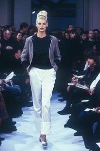 1700992061_HelmutLang1995WomenRTW20.thumb.jpg.40564f0377685b141e25ca297c02224c.jpg