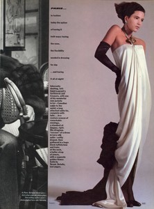 Avedon_Vogue_US_October_1984_16.thumb.jpg.0f70b65607396a82bf76221677c5ff5b.jpg