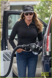 caitlyn-jenner-fourth-july-2018-02.jpg