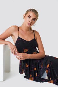 nakd_layered_slip_dress_1018-001434-3188_01a.jpg