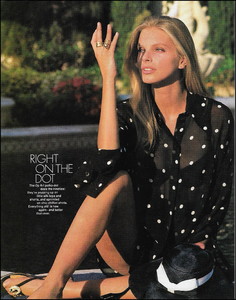 elle us june 1990 by gilles bensimon 6.jpg