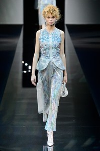 Giorgio-Armani-RS19-0594.thumb.jpg.4efaff0fed2a1929136f98efcca96692.jpg