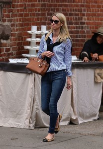 nicky-hilton-casual-style-11-02-2018-3.jpg