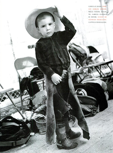 Nuovo_Etnico_Elgort_Vogue_Italia_November_1988_10.thumb.png.9ce97dff535cf9ac41cc0200a9a1c253.png