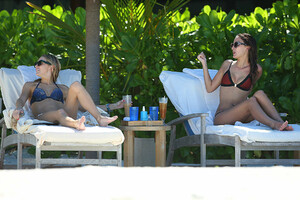 Stephanie-Pratt-and-Lucy-Watson-in-Bikini--12.jpg