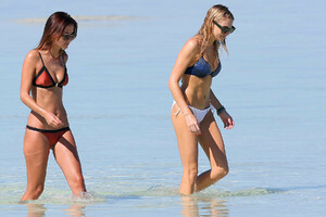 Stephanie-Pratt-and-Lucy-Watson-in-Bikini--32.jpg