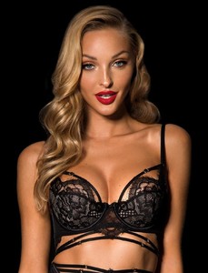 candice_black_bra_5_226ad416-4fd7-437c-9dea-ec901d75e26d.thumb.jpg.7df15de3f0acd16684308acefabc19cf.jpg