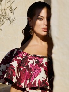 Ashley-Graham-Marina-Rinaldi-Spring-2019-Campaign05.jpg