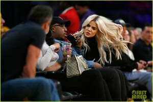 khloe-kardashian-tristan-thompson-craigs-after-game-02.jpg