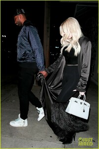 khloe-kardashian-tristan-thompson-craigs-after-game-16.jpg