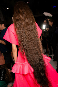 viktor-e-rolf-hc-bks-v-rs19-9556.thumb.jpg.4a5b7dc0d215b5b0c41353d2c99e4eae.jpg