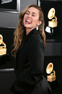 Miley+Cyrus+61st+Annual+Grammy+Awards+Arrivals+BhEsTdLer_ux.jpg