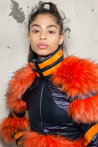 backstage-defile-byblos-automne-hiver-2019-2020-milan-coulisses-92.thumb.jpg.e4e16d8b1943da84d925ad540ddd2899.jpg