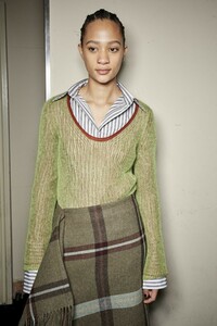 backstage-defile-salvatore-ferragamo-automne-hiver-2019-2020-milan-coulisses-24.thumb.jpg.e1eb367459e49ae47c602666874d24ef.jpg