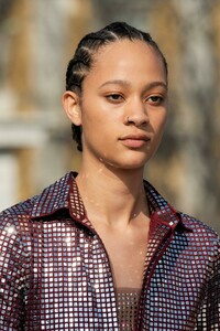 detail-defile-bottega-veneta-automne-hiver-2019-2020-milan-detail-130.thumb.jpg.10526c93ef785501609bdab4eabe7b7e.jpg