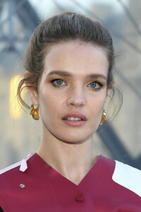 Natalia+Vodianova+Louis+Vuitton+Photocall+_lpdhXQtOlrx.jpg