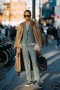 Adesuwa-Aighewi-by-STYLEDUMONDE-Street-Style-Fashion-Photography-NY-FW18-20180217_48A0845.jpg