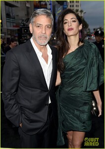 george-clooney-amal-catch-22-premiere-08.jpg