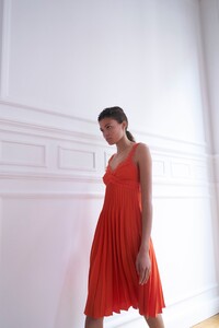 00045-Giambattista-Valli-Resort-2020.thumb.jpg.54c341f54569aad443f53f7fc065805f.jpg