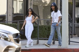 kourtney-kardashian-and-luka-subbat-at-cha-cha-matcha-in-la-07-11-2019-7.jpg