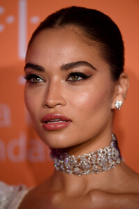 Shanina+Shaik+Rihanna+5th+Annual+Diamond+Ball+_yFcpbAVt84x.jpg