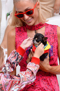 Paris+Hilton+Alice+Olivia+Stacey+Bendet+Presentation+CJwNscReooox.jpg