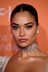 Shanina+Shaik+Rihanna+5th+Annual+Diamond+Ball+-KJg5YjmVv9x.jpg