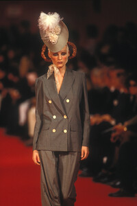 givenchy_ws_1997_1.JPG