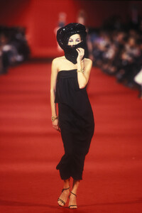 givenchy_ws_1997_9.JPG