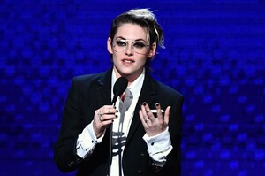 kristen-stewart-2019-annual-american-cinematheque-awards-2.jpg