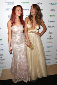 1628998728_(74)LauryThilleman_DelphineWespiser_Cannes2013-05.thumb.jpg.fc0c66f55f951c0dc9441d8675d37789.jpg