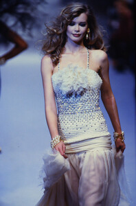 473340482_chanel-hc-ss-1992(15).thumb.jpg.7b16b179d7c716c99336e4292d3423c1.jpg