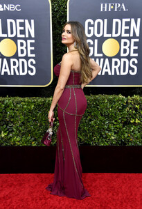 Sofia+Vergara+77th+Annual+Golden+Globe+Awards+dOza_WeQ-wPx.jpg